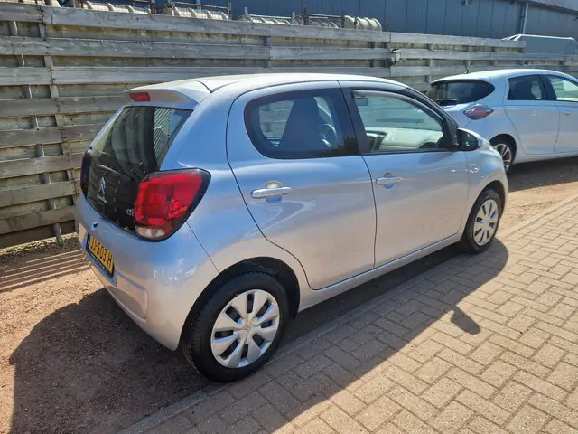 Citroën C1 1.0 e-VTi Feel Airco Navigatie 2016 Benzine 2