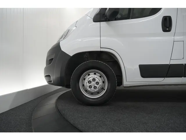 Citroën Jumper 2.2 BlueHDi 120 L2H2 3.0t 2023 Diesel 39