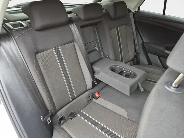 Volkswagen T-Roc 1.5 TSI Style | automaat 2022 Benzine 14