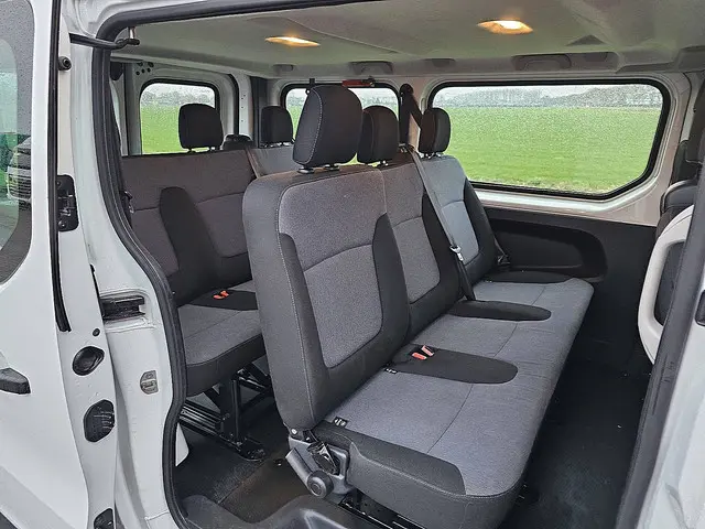 Opel Vivaro 1.6 2019 Diesel 11