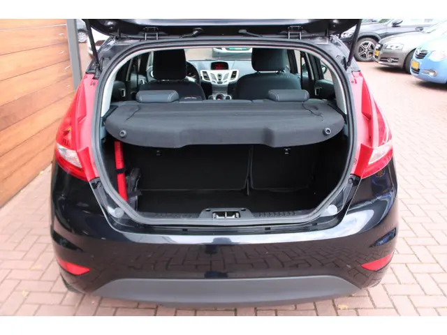 Ford Fiesta 1.25 Titanium 2012 Benzine 13