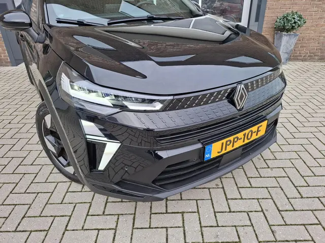 Renault Captur 1.3 mild hybrid 160 techno 2024 Benzine 5