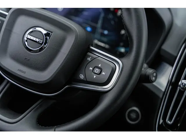 Volvo XC40 2.0 B4 Plus Dark 2024 Benzine 29