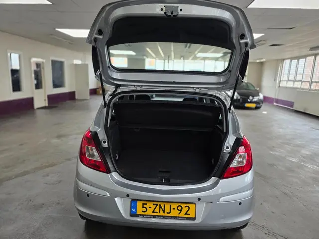 Opel Corsa 1.2-16V Design Edition 2014 Benzine 7