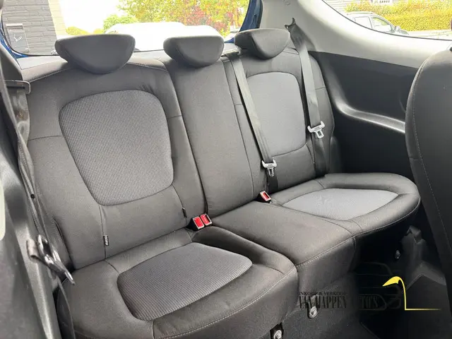 Hyundai i20 1.2i First Edition / APK 10-2026 2013 Benzine 11