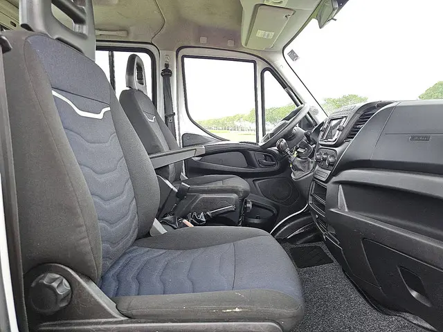 Iveco Daily 35C16 2021 Diesel 6