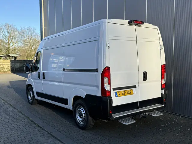 Opel Movano 2.2D 180 S&S L2H2 3.5t Zwaar 2024 Diesel 4
