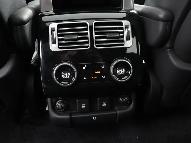 Land Rover Range Rover P400 Autobiography 2021 Benzine 25