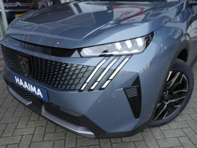 Peugeot 3008 1.2 Hybrid 136 GT 2025 Hybride Benzine 46