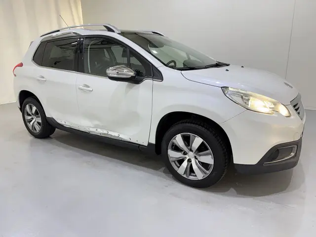 Peugeot 2008 1.2 PureTech 82 Allure Clima 2014 Benzine 14