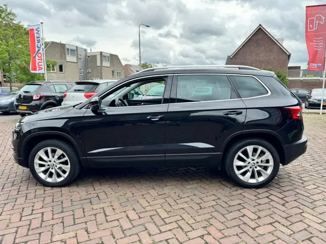 Škoda Karoq 1.5 TSI ACT Business Edition Plus 2021 Benzine 4