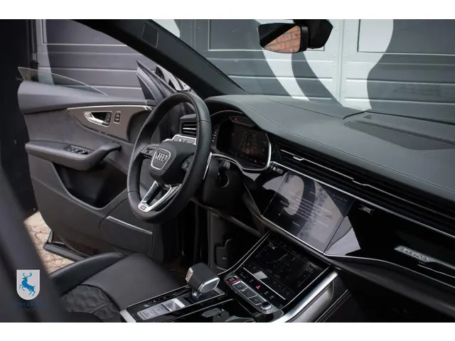 Audi Q8 4.0 TFSI RS Q8 quattro 2024 Benzine 17