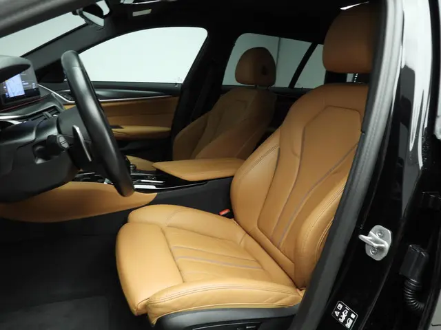 BMW 5 Serie Touring 540i xDrive 2023 Benzine 7