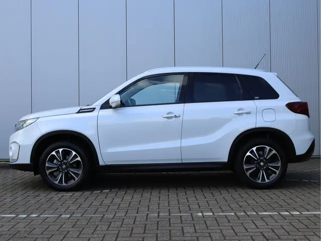 Suzuki Vitara 1.4 Boosterjet Style 2022 Hybride Benzine 20