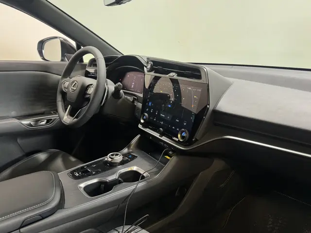 Lexus RZ 350e Luxury Line 77 kWh 2026 Elektrisch 23