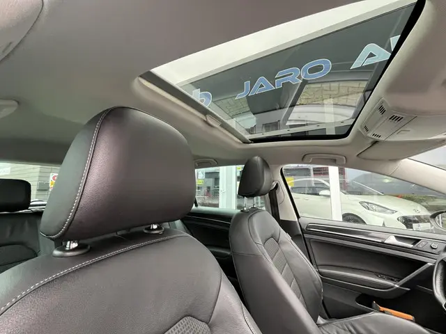 Volkswagen Golf 1.2 TSI Business Edition 2015 Benzine 36