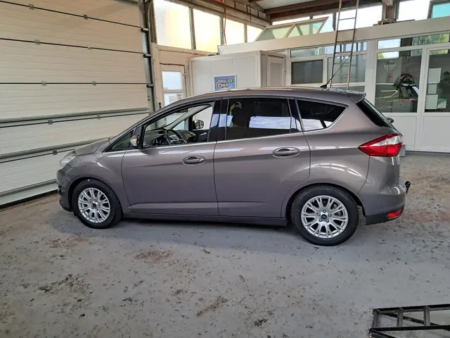 Ford C-MAX 1.0 Titanium 2014 Benzine 8