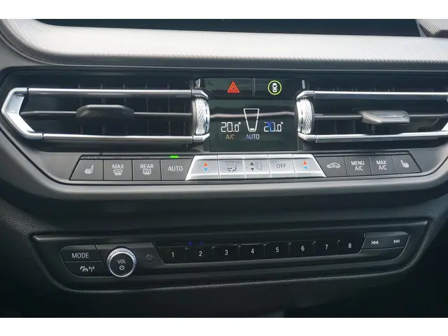 BMW 1 Serie M135i xDrive 2020 Benzine 13