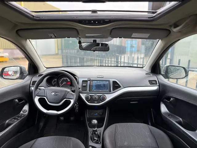 Kia Picanto 1.0 CVVT | Pano | APK 2013 Benzine 15