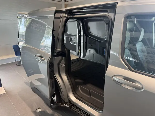 Ford E-Transit Courier Limited 44 kWh 2026 Elektrisch 14