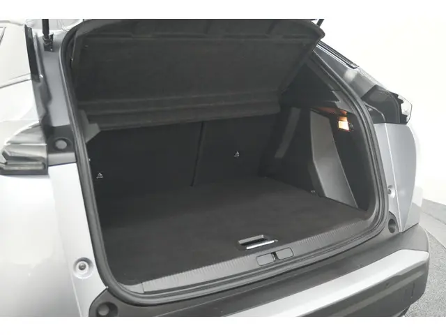 Peugeot 2008 PureTech 130 EAT8 Allure 2024 Benzine 60
