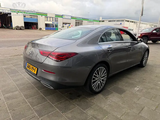 Mercedes-Benz CLA 180 AMG Line 2023 Benzine 5