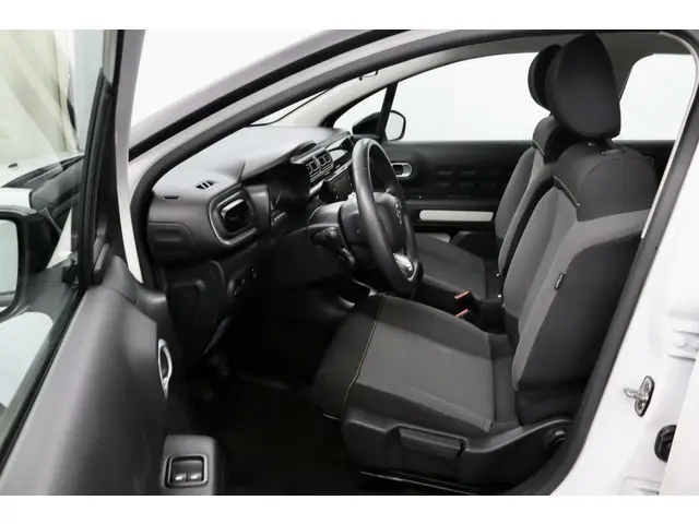 Citroën C3 1.2 PureTech Feel 105g wit 2017 Benzine 12