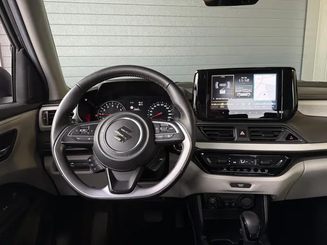 Suzuki Swift 1.2 Select Smart Hybrid 2024 Benzine 9