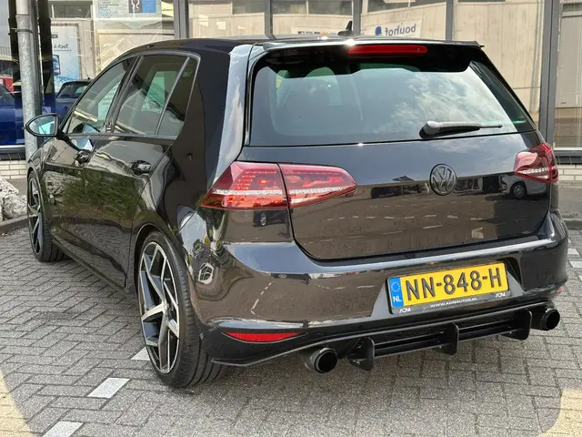 Volkswagen Golf 1.2 TSI Connected Series 2016 Benzine 17
