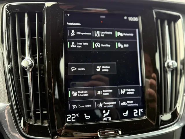 Volvo V90 2.0 T4 Business Sport 2020 Benzine 26