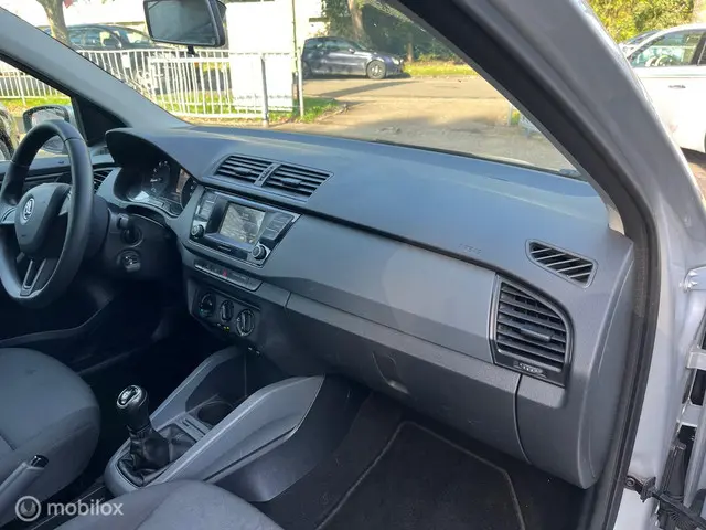 Škoda Fabia Combi 1.0 JOY 6/12 m garantie 2016 Benzine 15