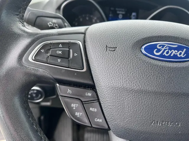 Ford Focus Wagon 1.0 Trend 2016 Benzine 10