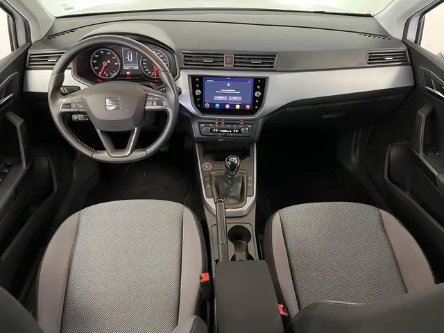 SEAT Arona 3