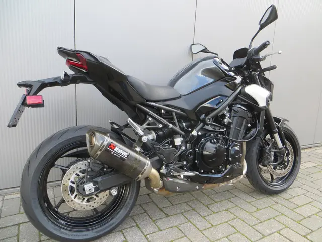 Kawasaki Z900 Performance 2025 Benzine 2
