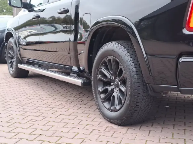 Dodge Ram 1500 5.7 V8 4x4 Crew Cab Laramie 2019 LPG/Gas 42