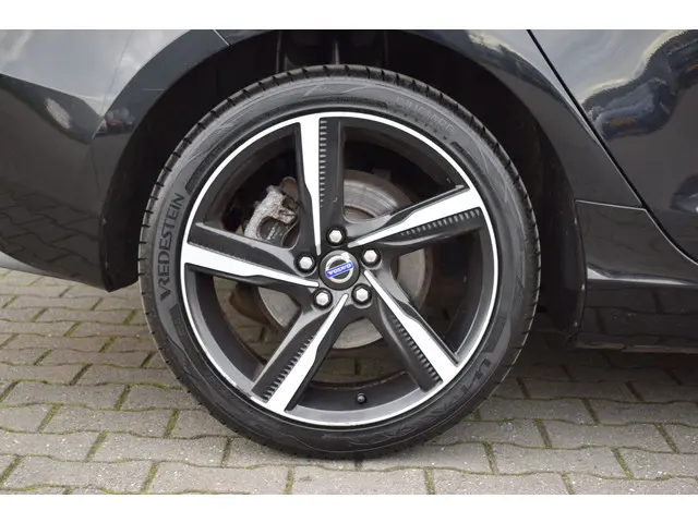 Volvo V40 2.5 T5 255pk Automaat R-Design 2013 Benzine 25