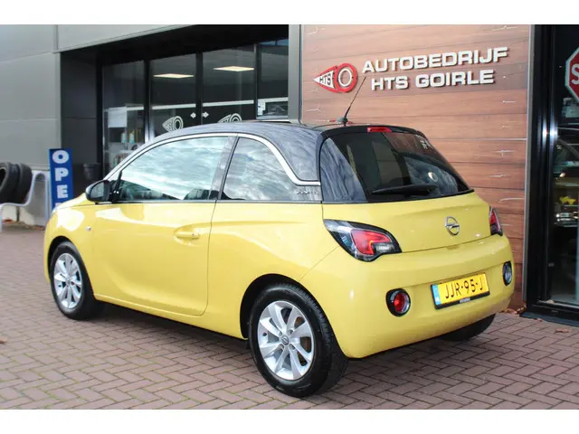 Opel ADAM 1.2 2015 Benzine 3