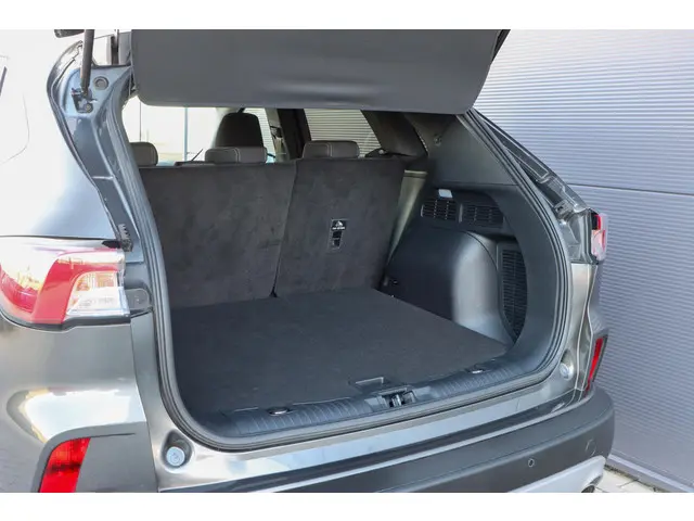 Ford Kuga 2.5 PHEV Titanium 2021 Hybride Benzine 14