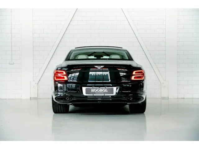 Bentley Flying Spur SPEED 6.0 W12 2023 Benzine 4