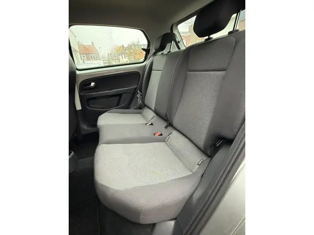 Volkswagen up! 1.0 move up! BlueMotion 2015 Benzine 14