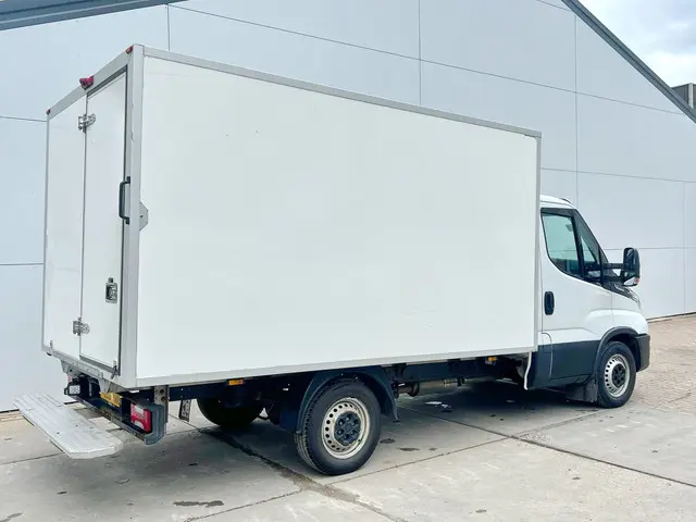 Iveco Daily 35S14 2.3 2021 Diesel 3