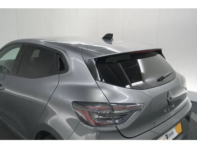 Renault Clio TCe 90 GPF techno 2025 Benzine 23