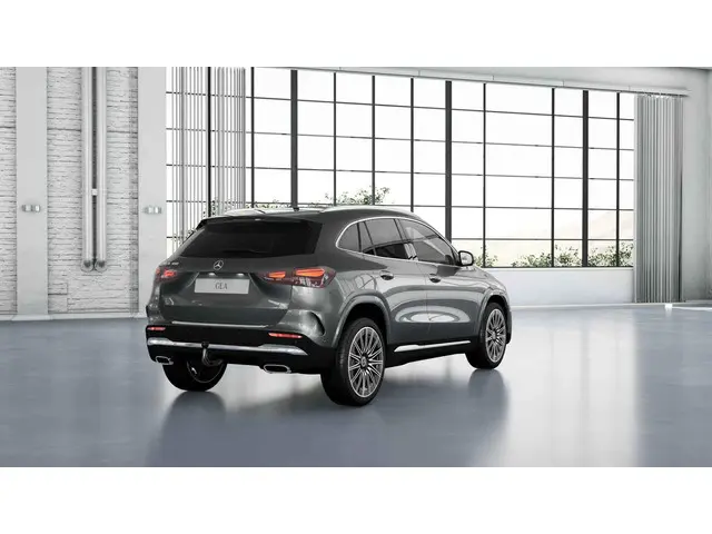 Mercedes-Benz GLA 180 Business Solution AMG 2025 Benzine 2