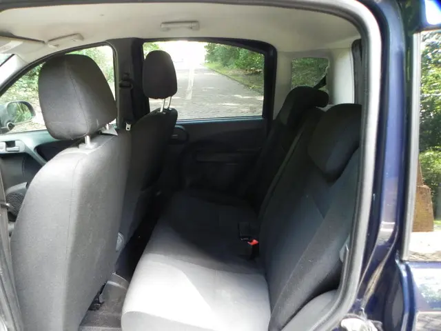 Fiat Panda 1.2 Edizione Cool 2012 Benzine 12