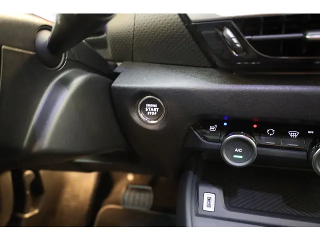 Citroën ë-C4 Shine 50 kWh 2022 Elektrisch 46