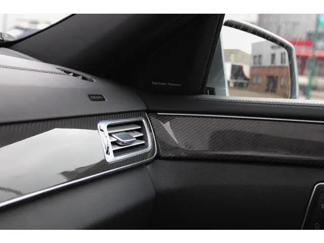 Mercedes-Benz E-Klasse Estate AMG 63 4MATIC 2014 Benzine 48
