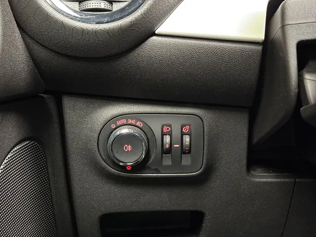 Opel ADAM 1.4 Sport 2013 Benzine 18