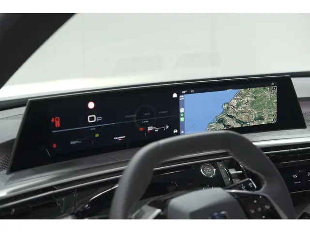 Peugeot 5008 HYbrid 145 e-DCS6 GT 2025 Hybride Benzine 56