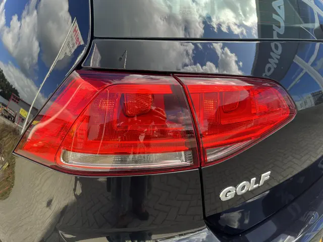 Volkswagen Golf 1.2 TSI Comfortline 2014 Benzine 33