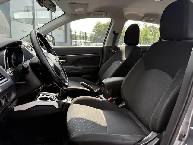 Mitsubishi ASX 1.6 Intro Edition ClearTec 2012 Benzine 6